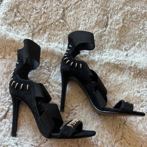 ( Kendall + Kylie) Elegant Black High Heel Sandals - Picture 11 of 11